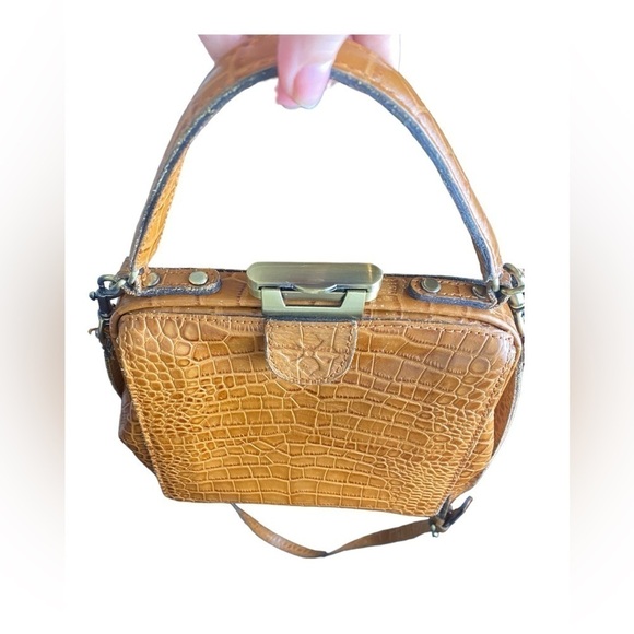 Patricia Nash Leather Croc Embossed Nela Frame Tote Biscuit - Picture 2 of 8